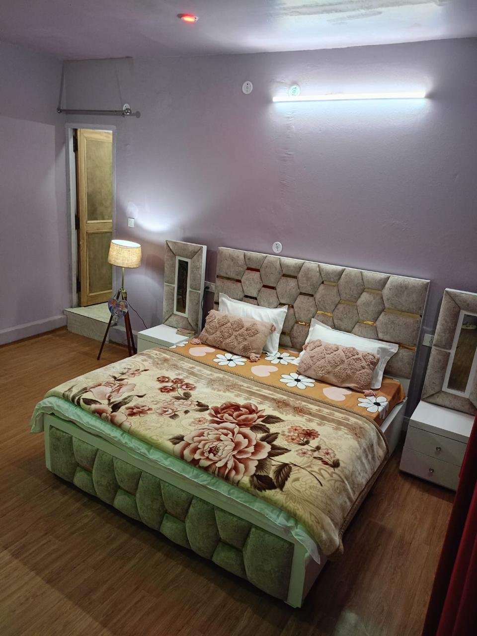 Alpine Master Bedroom Suite in Kasauli